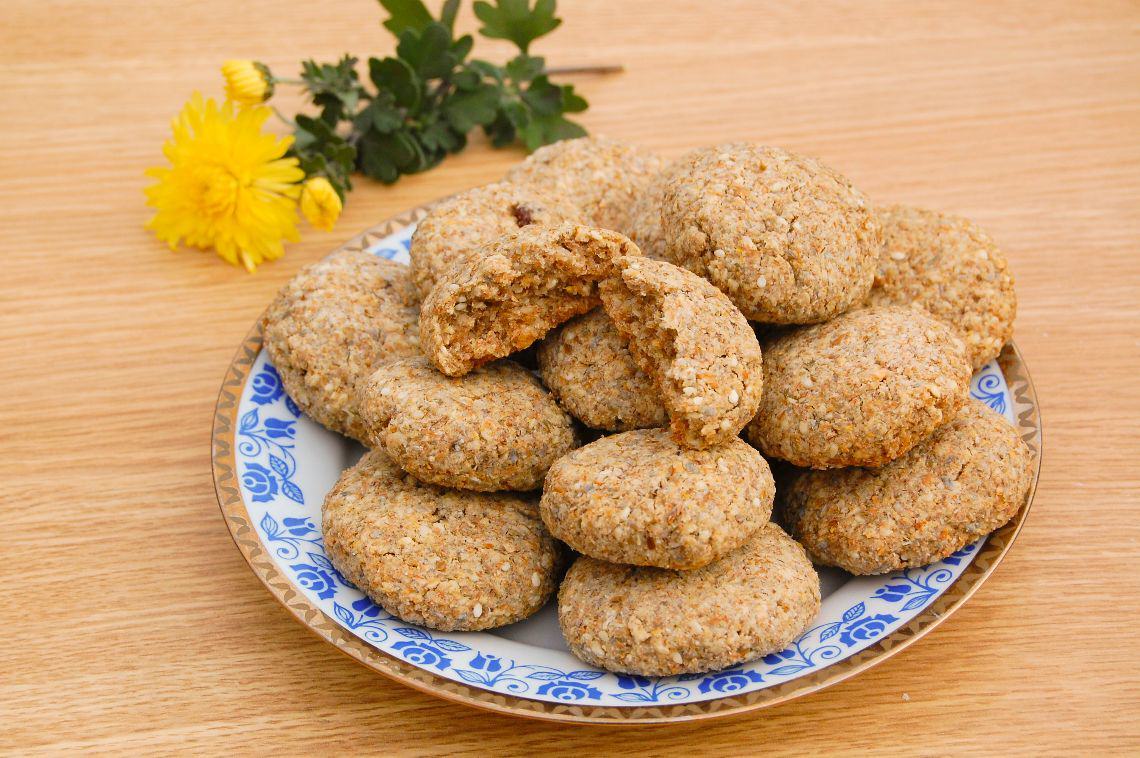 Ciasteczka żytnie z rodzynkami