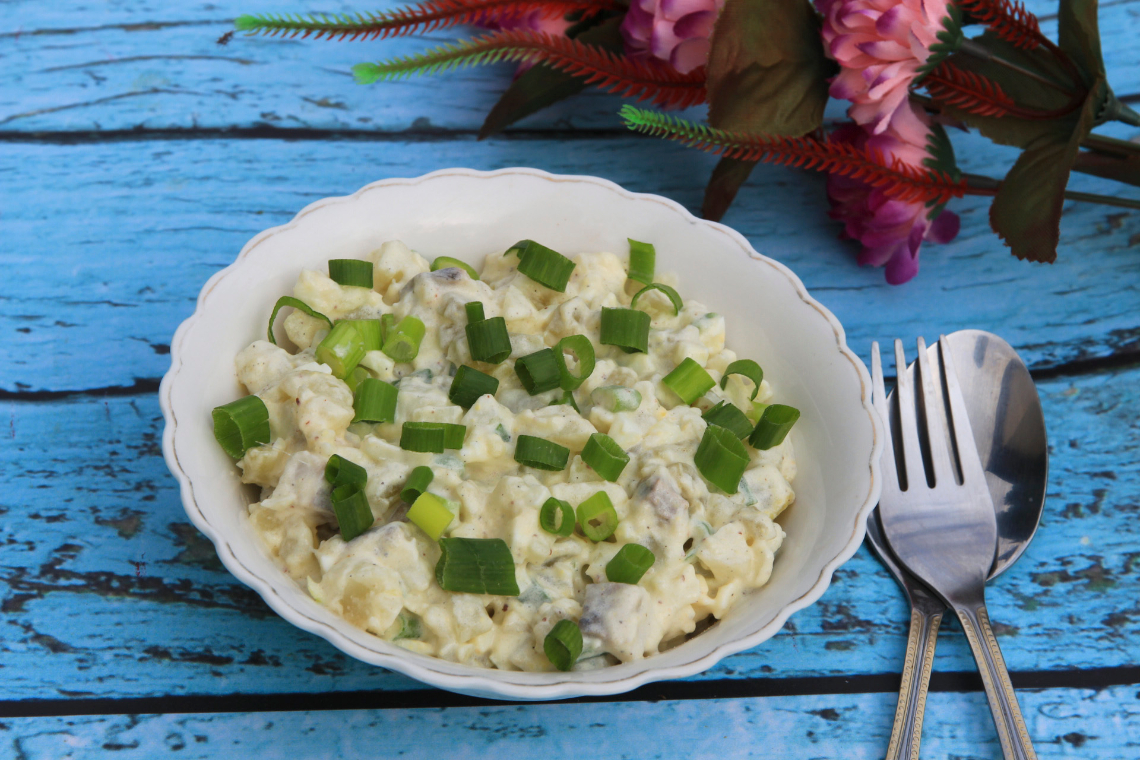 Sałatka śledziowa z ziemniakami